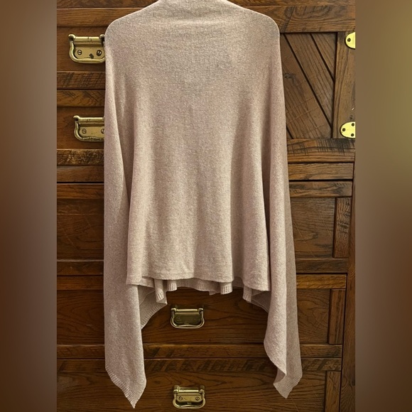 Wool Cashmere Blend Asymmetrical Poncho Wrap Knit Layering Top Made in Italy - Picture 4 of 10